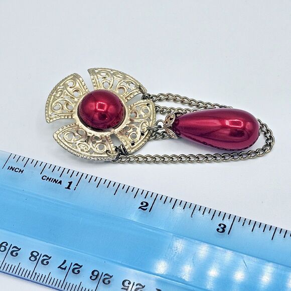 Victorian Revival Brooch Red Faux Draping Dangle Swag Chain Estate Jewelry Pin - Picture 8 of 9